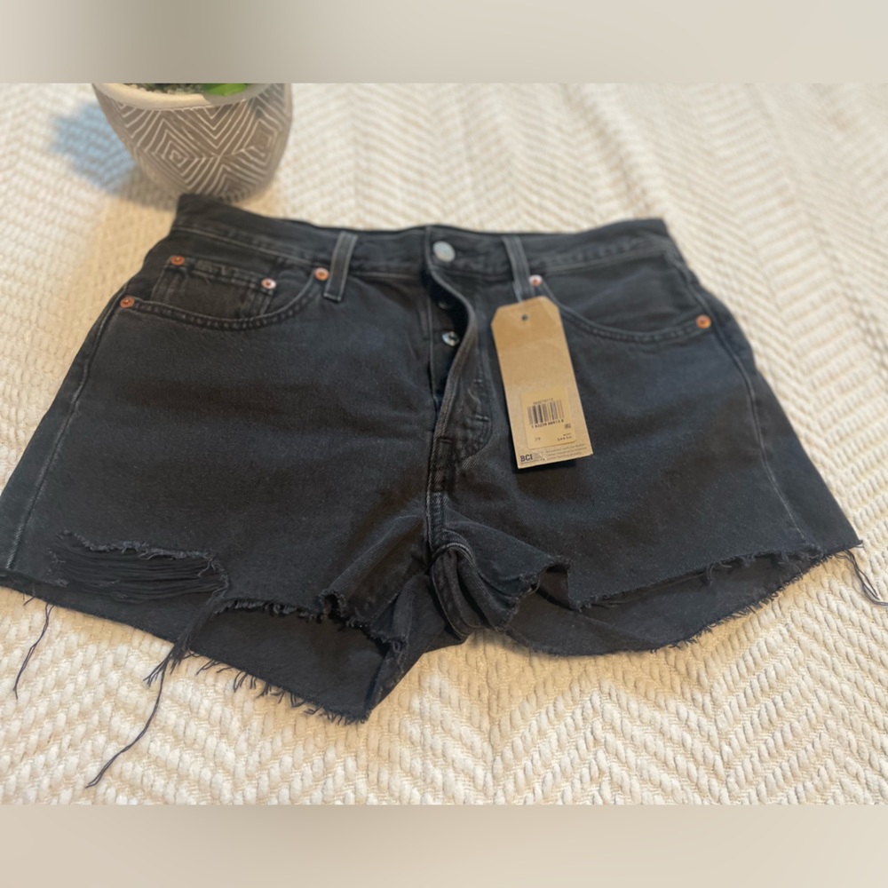 Levi’s 501 original cutoff shorts